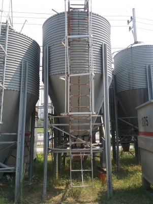 ขายถัง ไซโลบรรจุอาหารสัตว์ 6,000 ลิตร