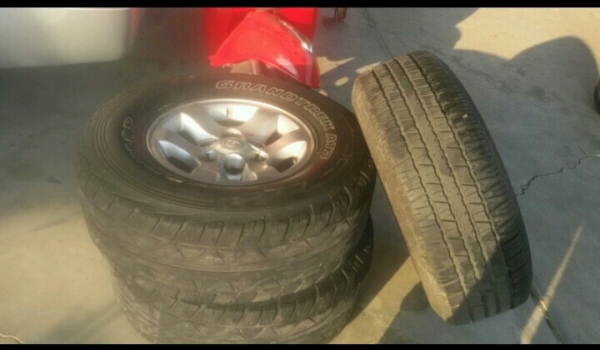 แม็กเดิม tiger d4d โฟร์วิลขอบ 15 มี 3 วงพร้อมยาง