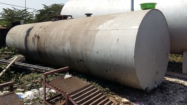 ขาย ถังน้ำมัน 12000 ลิตร หนา 5มิล กว้าง 1.56ม. ยาว 6.40ม. มี2ใบแฝดกันมา