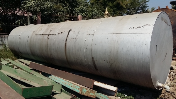 ขาย ถังน้ำมัน 12000 ลิตร หนา 5มิล กว้าง 1.56ม. ยาว 6.40ม. มี2ใบแฝดกันมา