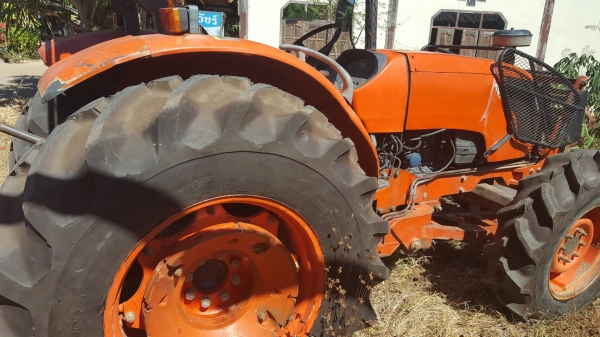 M 95  ปี 51 อุปกร  2 ชิ้น ผานบุกเบิก ผานหน้า  ราคา   7000000 ดู       รถก่อนต่อ คับ วันทูคอล 098 668-3479 dtac 094 283-9369 สิทธิ์