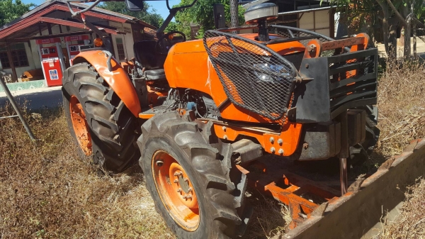 M 95  ปี 51 อุปกร  2 ชิ้น ผานบุกเบิก ผานหน้า  ราคา   7000000 ดู       รถก่อนต่อ คับ วันทูคอล 098 668-3479 dtac 094 283-9369 สิทธิ์