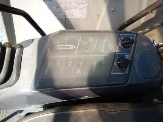 ขายรถขุด KOMATSU PC30-7E ระบบไว มีหัวเจาะในตัว เครื่องสวย สภาพนางฟ้า