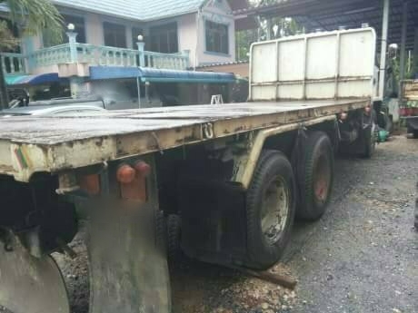 รถอีซูซุ 10 ล้อ ( ท้ายลาด ) FXZ 240 แรงม้า. ปี 35. , ( หัวขาว ตัวแรก. ) สนใจติดต่อ 081 - 6079515