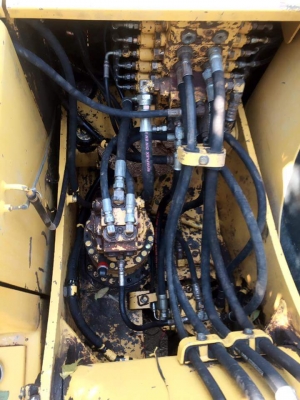 ขาย 895,000 KOMATSU pc 120-6 ZE JAPAN  เครื่องดี ปั้มแรง เอวแน่น ช่วงล่างเต็ม แอร์เย็น เอกสารอินวอยท์ รถอยู่ มหาสารคาม 090-772-3710 090-772-3708