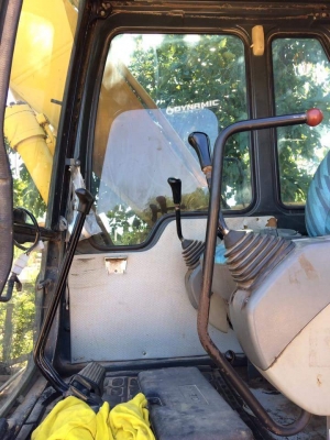 ขาย 895,000 KOMATSU pc 120-6 ZE JAPAN  เครื่องดี ปั้มแรง เอวแน่น ช่วงล่างเต็ม แอร์เย็น เอกสารอินวอยท์ รถอยู่ มหาสารคาม 090-772-3710 090-772-3708