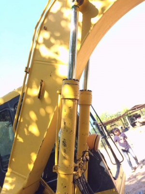 ขาย 895,000 KOMATSU pc 120-6 ZE JAPAN  เครื่องดี ปั้มแรง เอวแน่น ช่วงล่างเต็ม แอร์เย็น เอกสารอินวอยท์ รถอยู่ มหาสารคาม 090-772-3710 090-772-3708