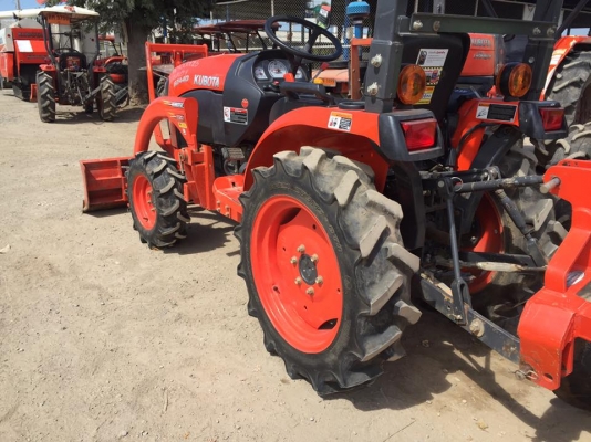 รถไถมือสอง KUBOTA MAX รุ่น B2440 พร้อมใช้  มีรับประกัน แถมผานสาม
