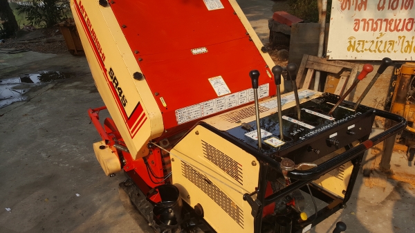 รถอัดฟาง เดินตาม รหัสสินค้า C3 - 17  สอบถามต่อรองได้ขายได้ขาย