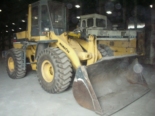 ขายรถตัก2 คัน komutsu-wa300, payloader540