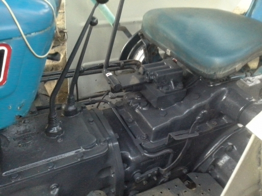 ขายฟอรด์ 6610สองเพาคาราโล่ดันหน้าหางสามไคเฮงหลี เล่มทะเบืยน