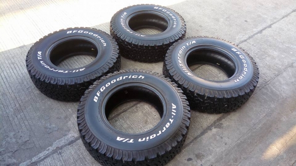 ยาง BF 30 9.5 15 ปี13 ดอกติดหนวด