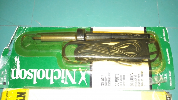 ขายแพ็คคู่คีมตัดสายไฟSTANLEY HANDYMAN made in Usa. และหัวแร้งใหม่เก่าเก็บเมกา