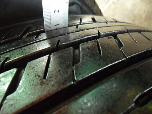 ยางกระบะ-รถตู้ ขอบ16 บริดสโตน 215-65-16ลงพื้นปี14 ดอกหนา1เซ็น