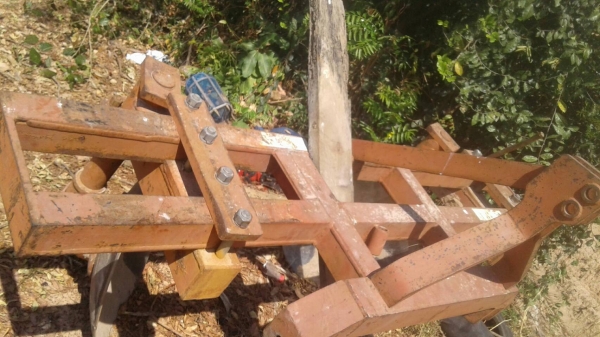 หางยกร่องkkใส่รถไถฟอร์ดหรือ60แรงขึ้นไป