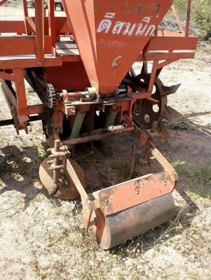 หางปลูกอ้อยกลกิจร่องคู่