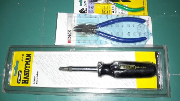 ขายชุดเครื่องมือใหม่เก่าเก็บ