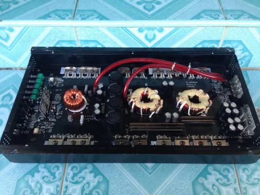 แอมป์คลาสดี AMERICAN SOUND 2500D (ยาว43เซน)มือสองสภาพดี ไม่มีฝาหลังใช้งานปกติ เบสดี ขับ10"-12"หล่อว้อยไม่เกิน3.5"ได้ ขาย 2650 บาท สนใจ0892425454 อยู่สระบุรีส่งได้ แอมป์คลาสดี AMERICAN SOUND 2500D (ยาว43เซน)มือสองสภาพดี ไม่มีฝาหลังใช้งานปกติ เบสดี ขับ10"-12"หล่อว้อยไม่เกิน3.5"ได้ ขาย 2650 บาท สนใจ0892425454 อยู่สระบุรีส่งได้