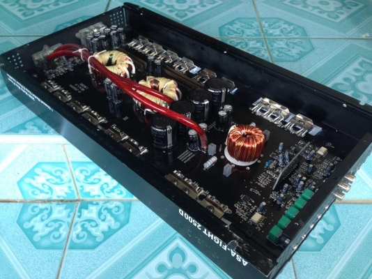แอมป์คลาสดี AMERICAN SOUND 2500D (ยาว43เซน)มือสองสภาพดี ไม่มีฝาหลังใช้งานปกติ เบสดี ขับ10&quot;-12&quot;หล่อว้อยไม่เกิน3.5&quot;ได้ ขาย 2650 บาท สนใจ0892425454 อยู่สระบุรีส่งได้