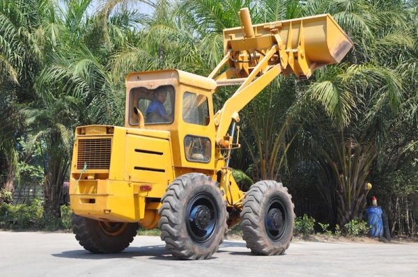 ขายรถตักTCM STD25 ขับเคลื่อน4ล้อ ดีเซล ยกสูง สวยเดิมจากญี่ปุ่น ยังไม่เคยใช้ในไทย 265,000เท่านั้น!! ขายรถตักTCM STD25 ขับเคลื่อน4ล้อ ดีเซล ยกสูง สวยเดิมจากญี่ปุ่น ยังไม่เคยใช้ในไทย 265,000เท่านั้น!!