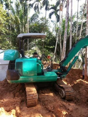 ขายด่วนๆ แบคคโฮ Komatsu pc30 รุ่น7 เครื่องฟิตแล้ว ช่วงล่างแน่น เอวแน่น พร้อมใช้งานคับผม