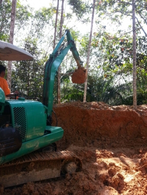 ขายด่วนๆ แบคคโฮ Komatsu pc30 รุ่น7 เครื่องฟิตแล้ว ช่วงล่างแน่น เอวแน่น พร้อมใช้งานคับผม