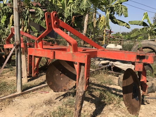 ขายผานยกร่อง มัน อ้อย  ใส่รถ 34-50 แรงได้ สวยเดิม สีเดิม สติกเกอร์เดิม พร้อมใช้งาน