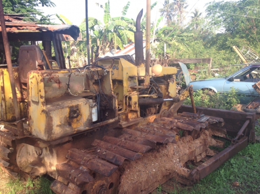 ขายด่วน รถแทรกเตอร์ d2รุ่น5  ใช้งานได้ปกติ ราคาถูกๆ