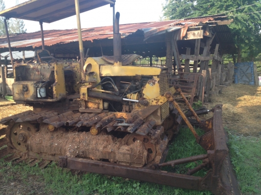 ขายด่วน รถแทรกเตอร์ d2รุ่น5  ใช้งานได้ปกติ ราคาถูกๆ