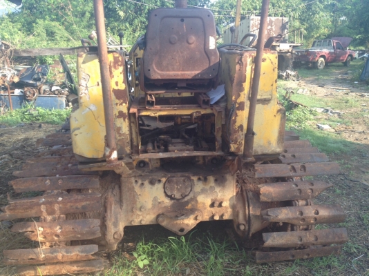 ขายด่วน รถแทรกเตอร์ d2รุ่น5  ใช้งานได้ปกติ ราคาถูกๆ