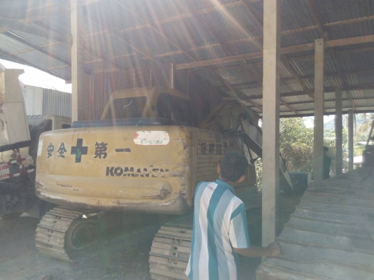 ลดราคา เหลือ 680,000 บาท. ขายKOMATSU PC120รุ่น6 ไฟฟ้าเต็ม ช่วงล่างดี ภายในภายนอกสวย เอกสารอินวอย รถอยู่ภาคอิสาน  สนใจ 0835601591 หรือ 0903494058