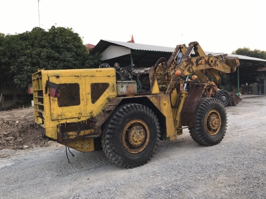 ขายรถตัก Kawasaki KLD6 ; รถเก่าญี่ปุ่น 100\%;  สภาพสวย สนใจติดต่อ 081-9485494