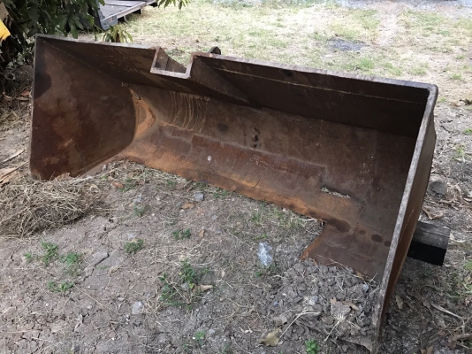 ขายรถตัก Kawasaki KLD6 ; รถเก่าญี่ปุ่น 100\%;  สภาพสวย สนใจติดต่อ 081-9485494