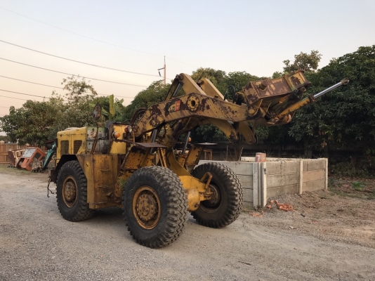 ขายรถตัก Kawasaki KLD6 ; รถเก่าญี่ปุ่น 100\%;  สภาพสวย สนใจติดต่อ 081-9485494