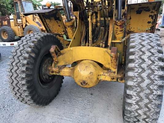 ขายรถตัก Kawasaki KLD6 ; รถเก่าญี่ปุ่น 100\%;  สภาพสวย สนใจติดต่อ 081-9485494