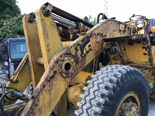 ขายรถตัก Kawasaki KLD6 ; รถเก่าญี่ปุ่น 100\%;  สภาพสวย สนใจติดต่อ 081-9485494