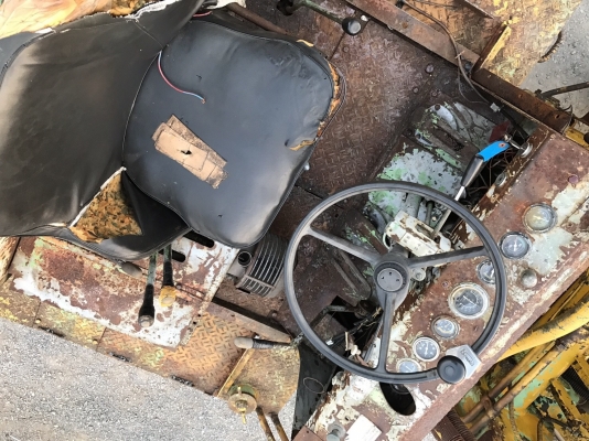 ขายรถตัก Kawasaki KLD6 ; รถเก่าญี่ปุ่น 100\%;  สภาพสวย สนใจติดต่อ 081-9485494