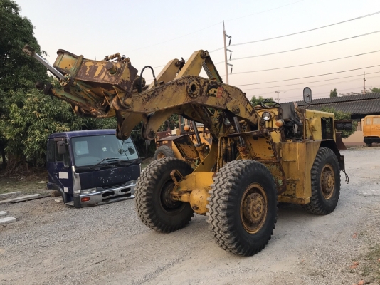 ขายรถตัก Kawasaki KLD6 ; รถเก่าญี่ปุ่น 100\%;  สภาพสวย สนใจติดต่อ 081-9485494