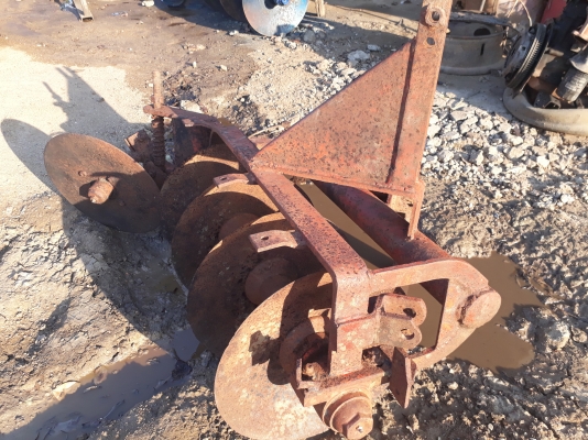 จัดส่งเสี่ย จ.เพชรบูรณ์ครับ ขายผานพรวน4 ใบ สวยๆเดิม พร้อมใช้งานครับ จัดส่งเสี่ย จ.เพชรบูรณ์ครับ ขายผานพรวน4 ใบ สวยๆเดิม พร้อมใช้งานครับ