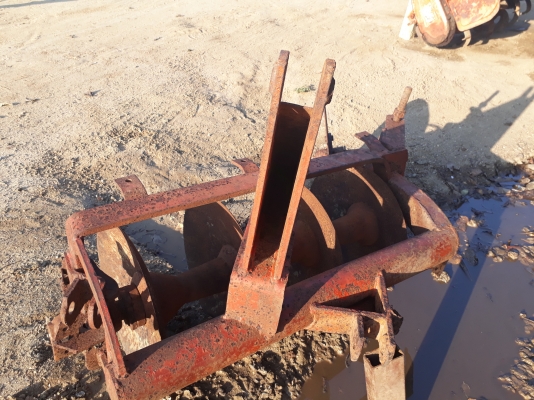 จัดส่งเสี่ย จ.เพชรบูรณ์ครับ ขายผานพรวน4 ใบ สวยๆเดิม พร้อมใช้งานครับ จัดส่งเสี่ย จ.เพชรบูรณ์ครับ ขายผานพรวน4 ใบ สวยๆเดิม พร้อมใช้งานครับ