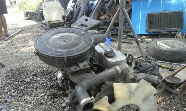 ขายเครื่องTD23พร้อมเกียร์ เครื่องแน่นเกียร์ไม่หลุดไม่หอน089-2095791