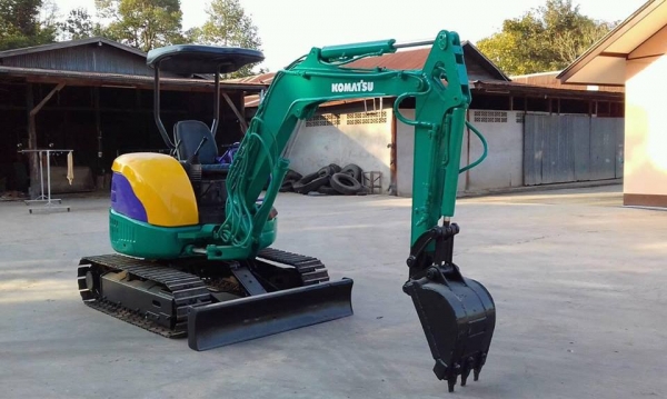 ขายแบคโฮ PC 30MR  พร้อมใช้งาน  มีลายหัวเจาะ