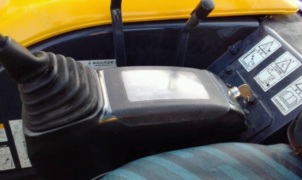 ขายแบคโฮ PC 30MR  พร้อมใช้งาน  มีลายหัวเจาะ