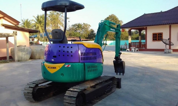 ขายแบคโฮ PC 30MR  พร้อมใช้งาน  มีลายหัวเจาะ