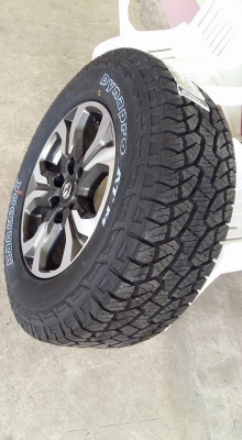 ขายล้อแม็กป้ายแดง mazda bt50 17" ยางใหม่ปี16