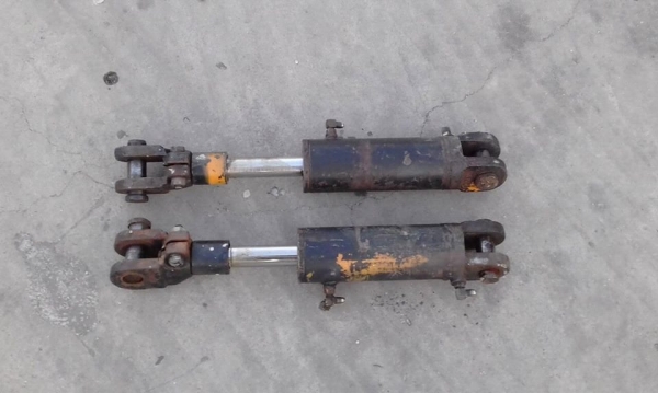 ขายกระบอกรถโฟลิฟ   พร้อมใช้งาน