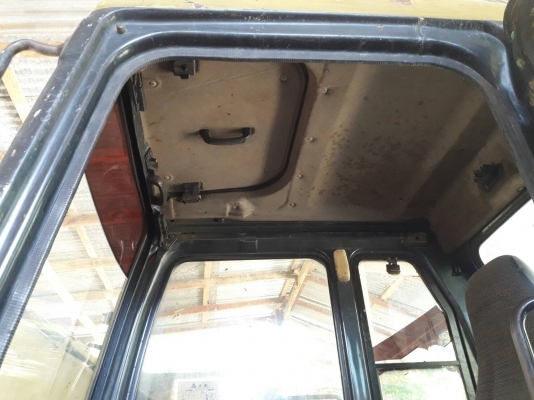 ขายด่วนรถแบคโฮ KOMATSU PC120-6 รถนำเข้า เอกสารใบอินวอย ไฟฟ้าถูกตัด