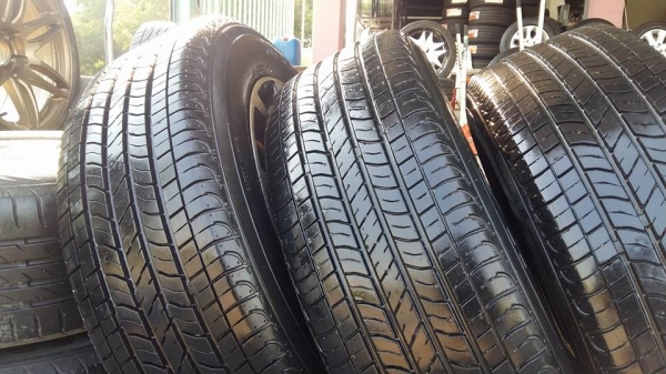 ขายล้อแม็กมือ2 mic racing 15" ยางปี14 สนใจติดต่อ ก.เจริญการยางครับ 081-3747940