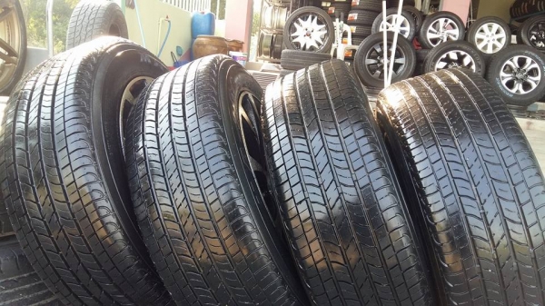 ขายล้อแม็กมือ2 mic racing 15" ยางปี14 สนใจติดต่อ ก.เจริญการยางครับ 081-3747940