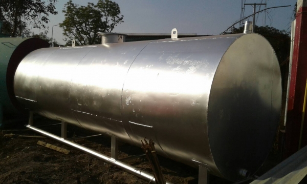 ขายถังน้ำมันขนาด 9200 ลิตรเพิ่งทำเสร็จ งานสวยพร้อมใช้